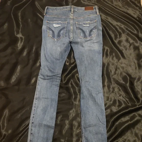 Hollister Jeans - Picture 12 of 15